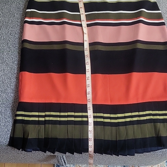 NWT Ann Taylor Stripped Pink and Black Striped Pencil Skirt - Picture 7 of 10